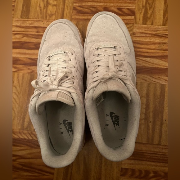 Nike af1 suede material , limited edition - Picture 3 of 6